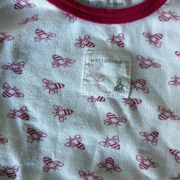 Burt’s bees bee print onesie 0-3M - Picture 2 of 3